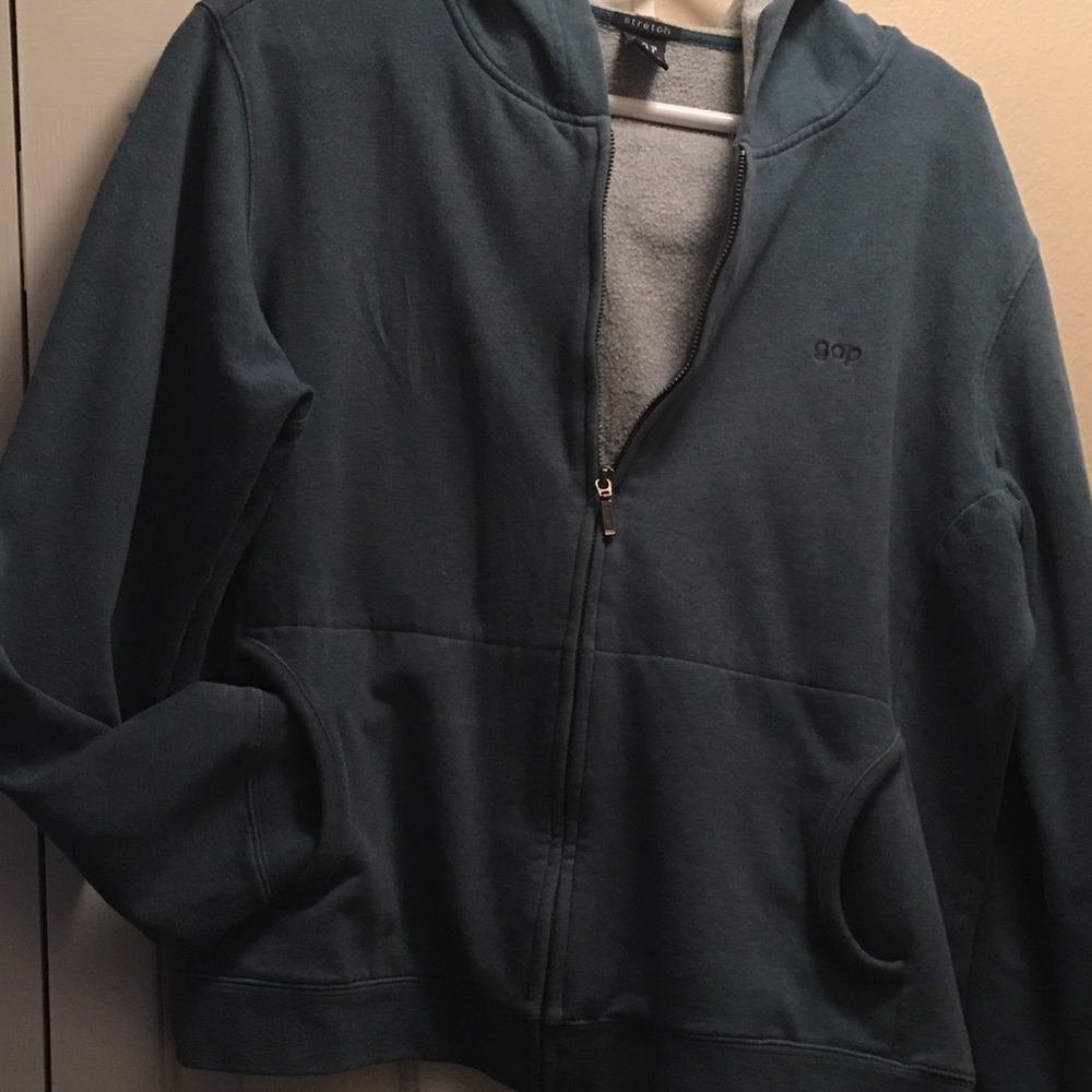 Blue zip front hoodie sweatshirt, front pockets
